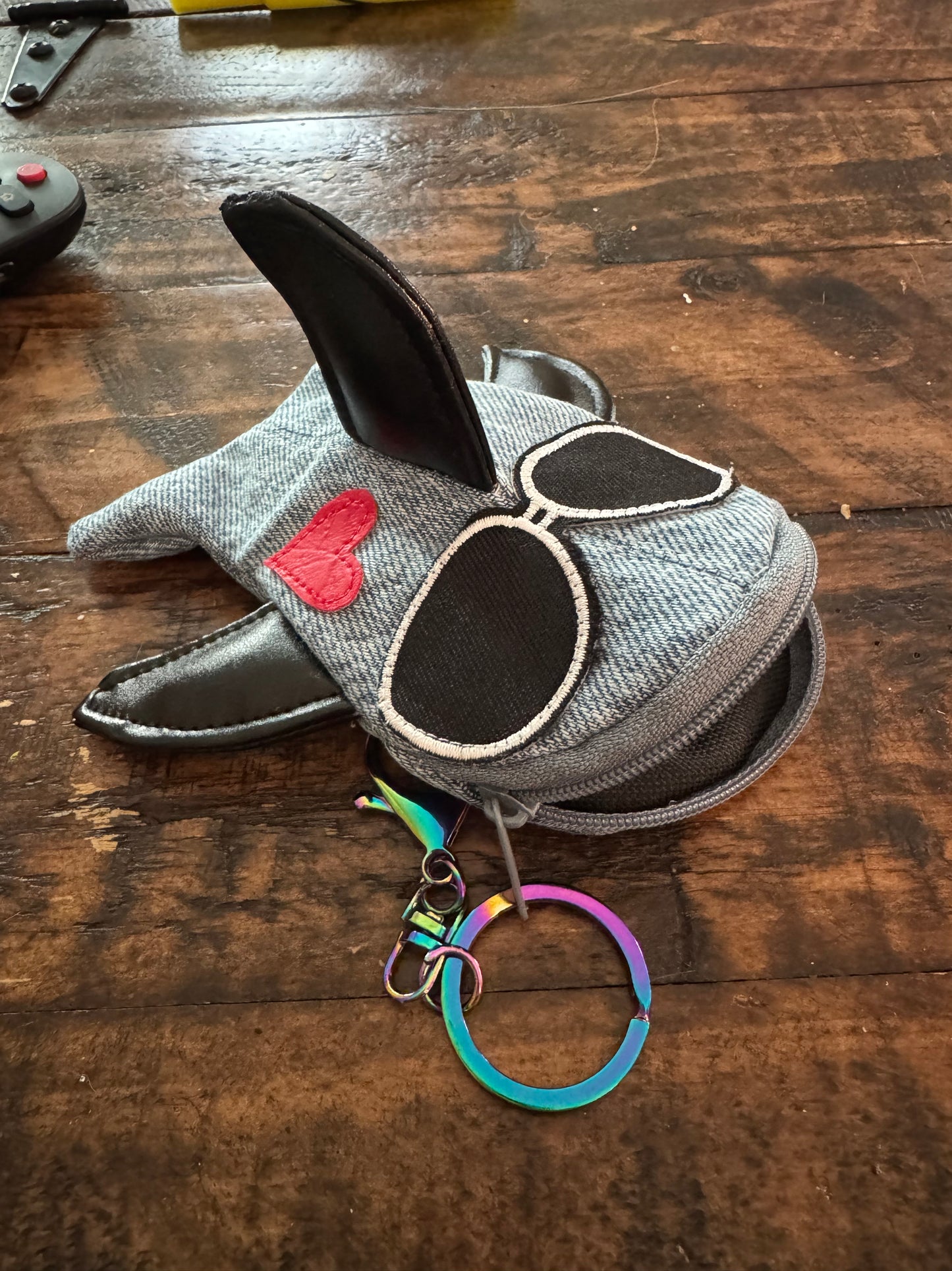 Clint - Mini Shark Zip Bag