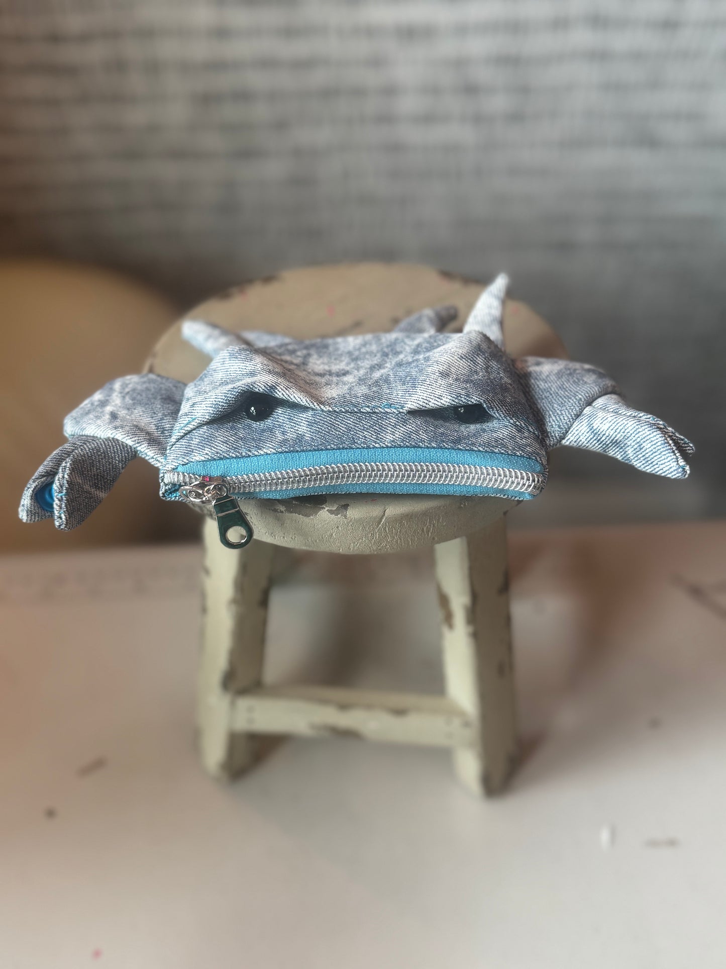 Levi- Denim Snappy Crab