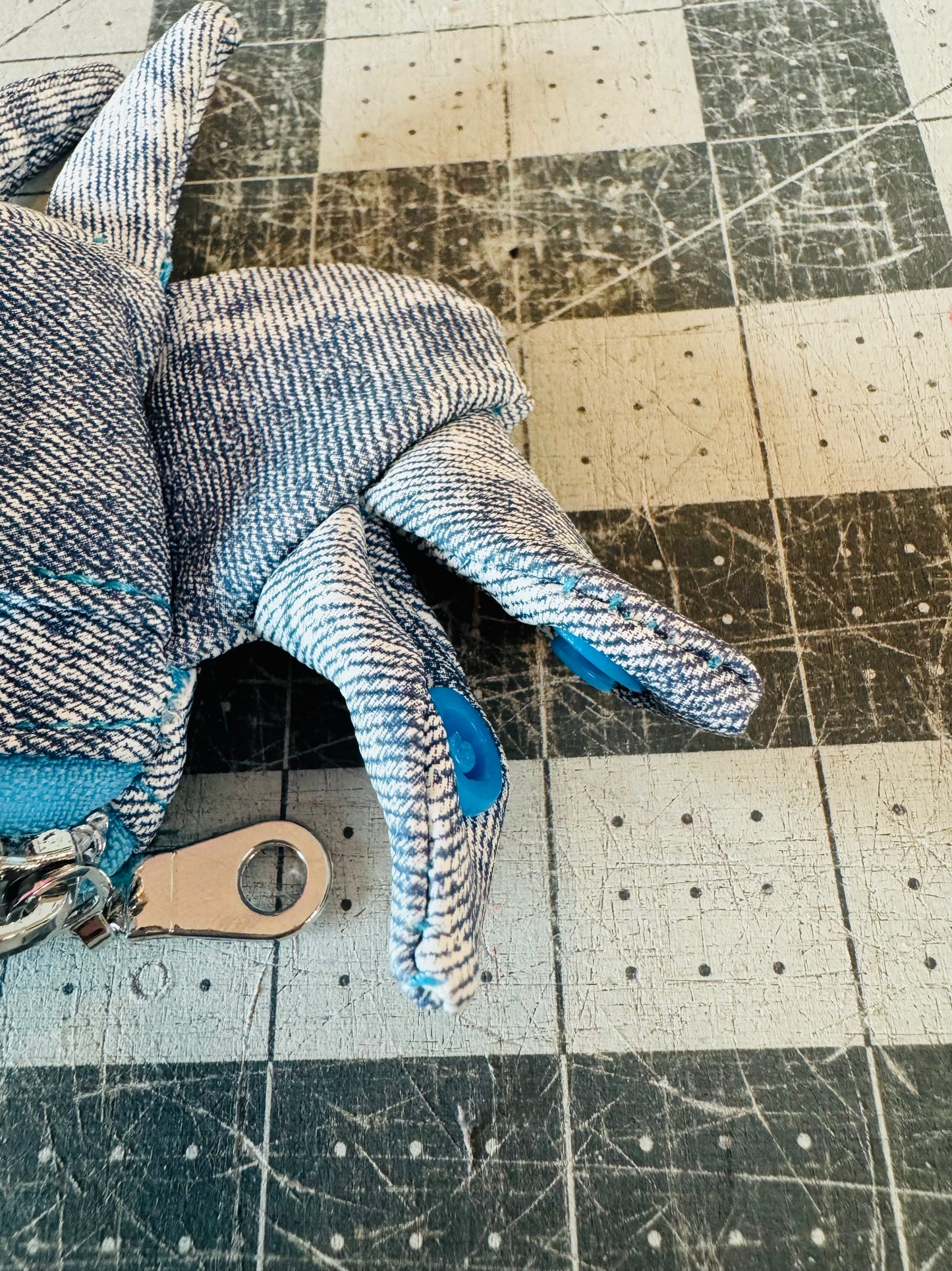 Levi- Denim Snappy Crab