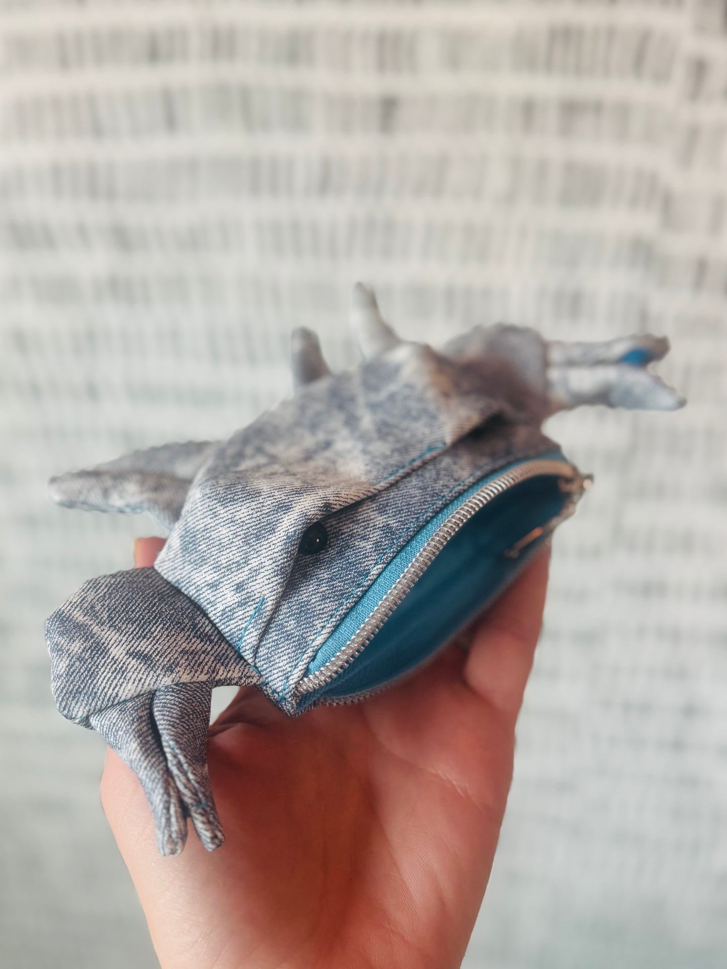 Levi- Denim Snappy Crab